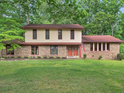 918 Stone Crest Cir
