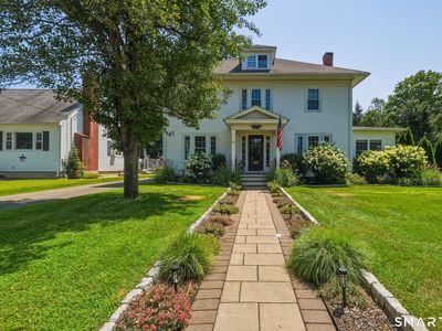 22 Sylvan Avenue