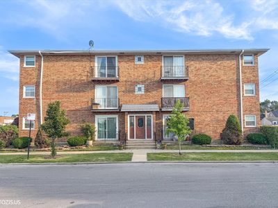 3460 N Harlem Ave APT 1B