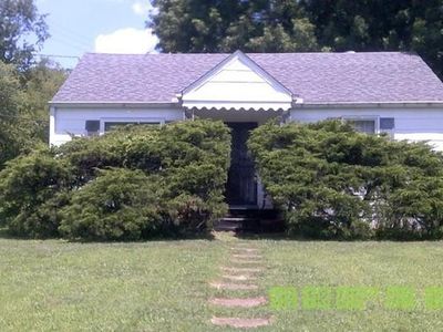 801 Gwynn Dr
