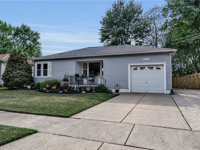 250 Roncroff Dr