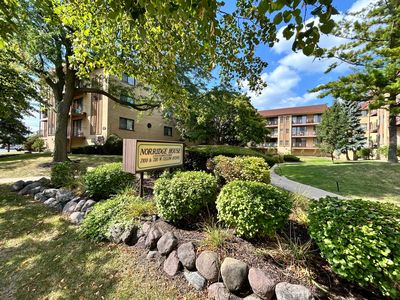 Property at 7110 W Cullom Ave Unit 111, Norridge, IL