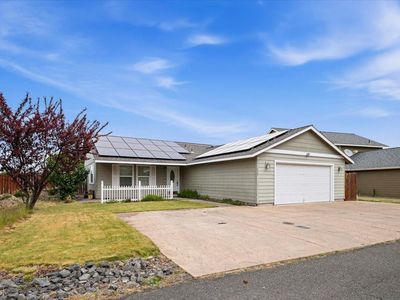 512 SE Ponderosa Dr