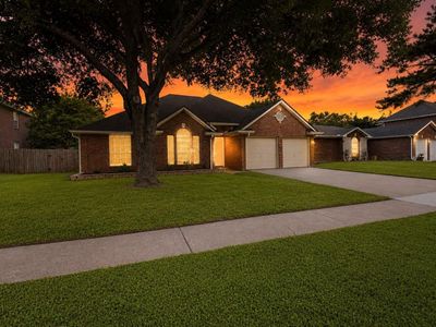 5215 Aspen Point Dr