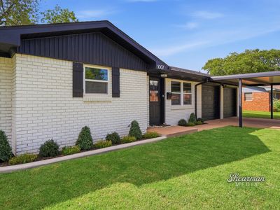 1007 W Beverly Loop