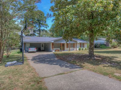 6716 Bolinger Dr
