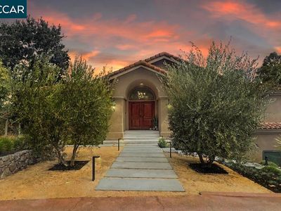 800 Hamilton Dr