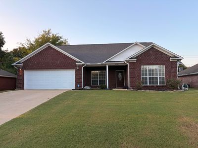 2038 Crabapple Dr