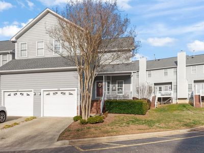 8221 Hempshire Pl APT 106