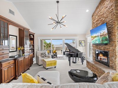 142 SEA HAMMOCK Way
