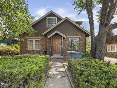 906 N Beaver St #1-2