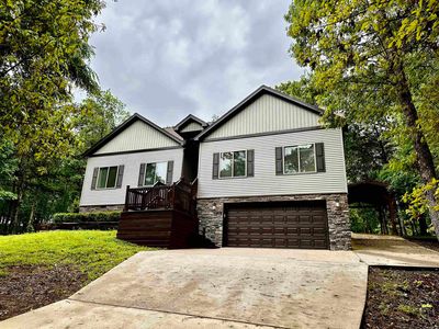 122 Crest Dr
