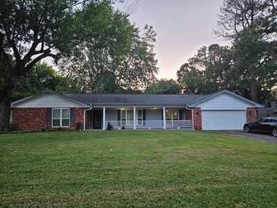 2817 Robin Ln