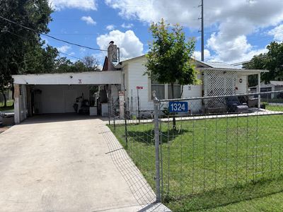 Property at 1324 5th St, Kerrville, TX