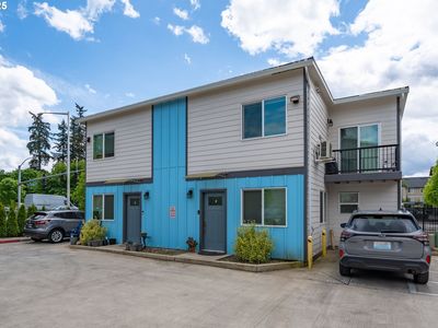 6830 NE Vancouver Mall Dr