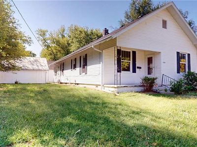 329 W Hunter St
