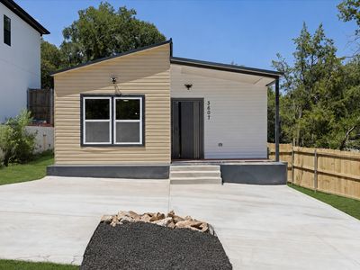 3607 Flint Rock Cir