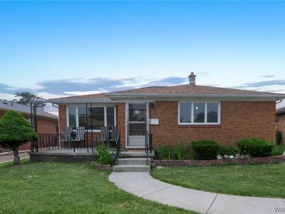 54 Ceil Dr