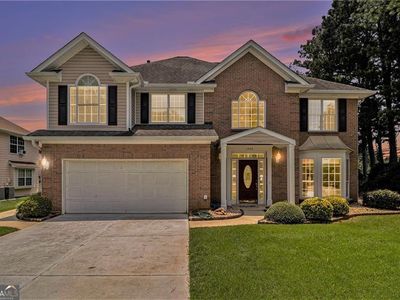 1900 Green Oak Cir
