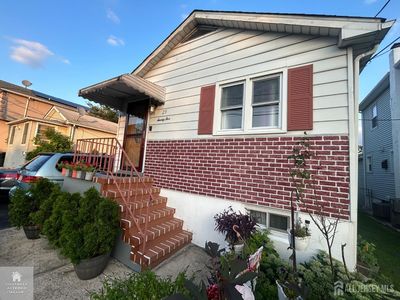 25 Silzer Ave