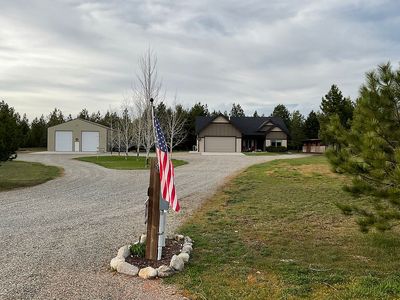 1177 W Crains Way