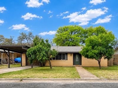 1111 Donna Kay Dr