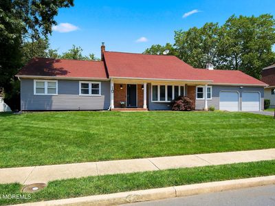 10 Beacon Drive