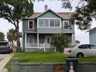 232 N Peninsula Dr