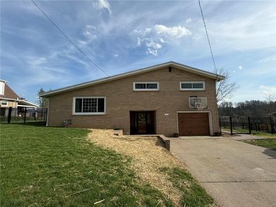 111 Hague Ln