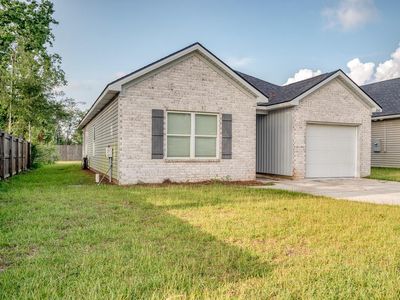 8543 Clarke Rd