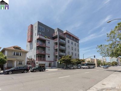 Property at 1020 Jackson Street #204, Oakland, CA