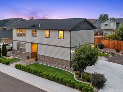 1907 W Sunnyview Lane