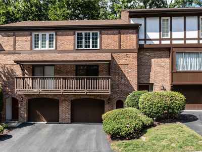 604 Maplewood Ct