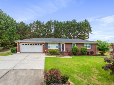 202 Keowee Trl