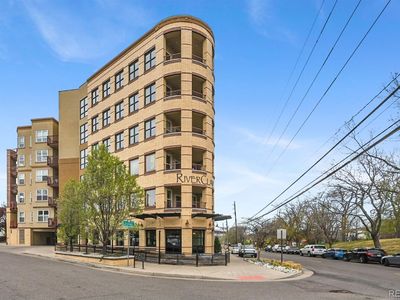 2240 N Clay Street #204