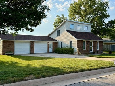 Property at 1315 2nd St, Downs, KS