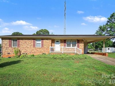 202 W Debby Dr