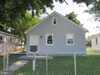 19 Willis Ave