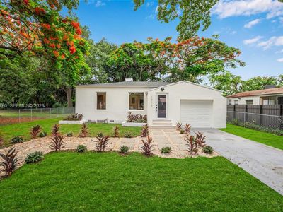 1070 NW 44th St