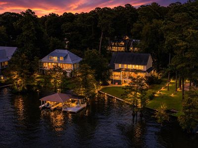 800 Lakeshore Dr