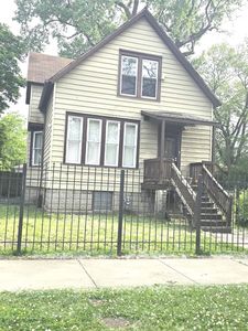 101 W 110th Pl