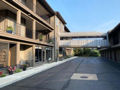 3 Hiawatha Cove Trl APT 2