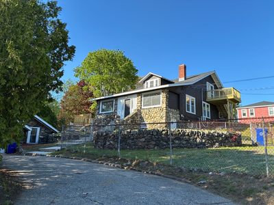 93 Crescent Hill Ave