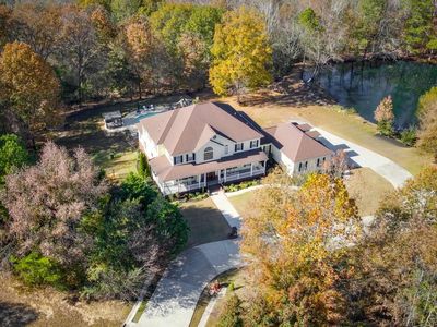 1200 Windsong Cir NE