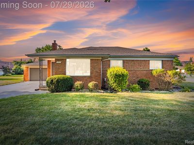 8527 & 8511 Metropolitan Pkwy