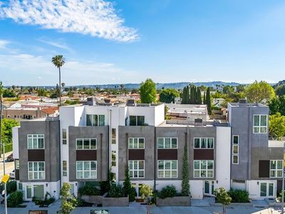 5504 W Olympic Blvd