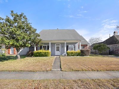 5933 Woodlawn Park Ct