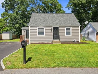 53 Pell Ave
