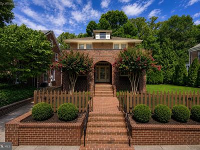 4322 Argyle Ter NW