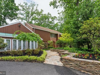 102 Box Hill Dr